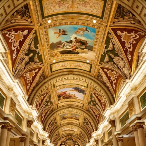 Conclave em 2025: expectativa global para escolha do novo Papa movimenta o Vaticano