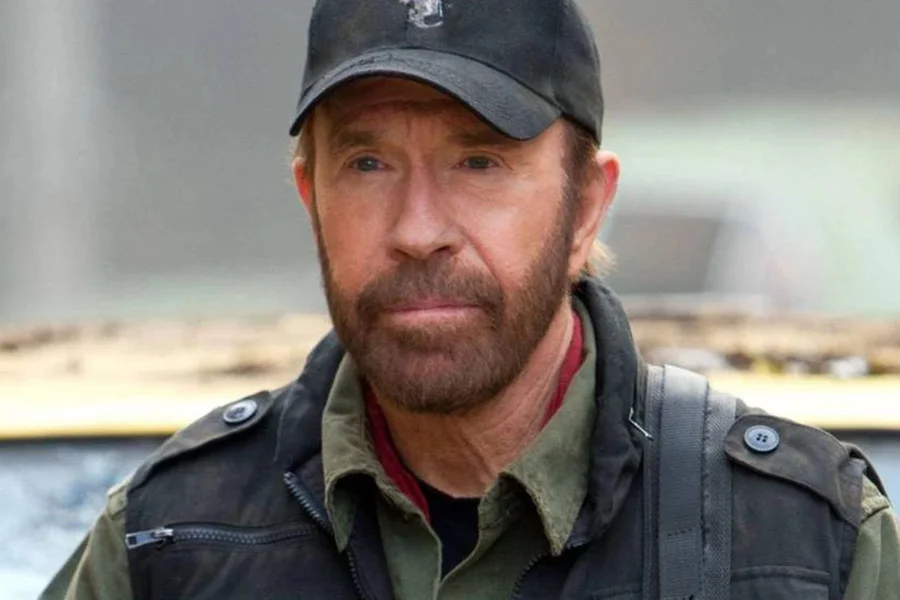 Chuck Norris morre aos 86 anos: filmes e séries mais icônicos do astro do cinema de ação